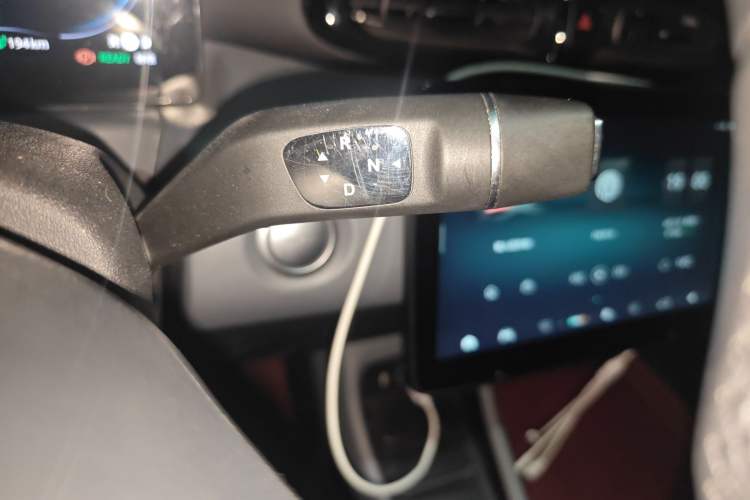 Used Leapmotor T03 2020 400 Luxury Edition Gear Lever