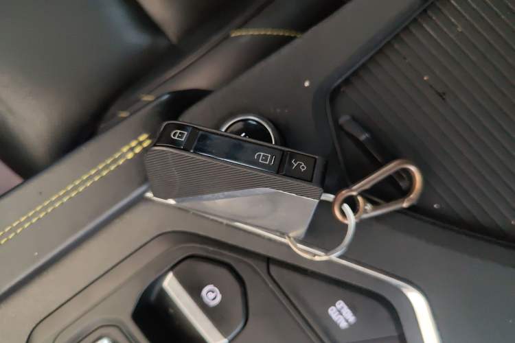 Used Lynk & Co 05 2020 2.0TD Two-Wheel Drive Shine Halo
