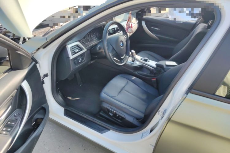 Used BMW 3 Series 2015 320i Fashion Model