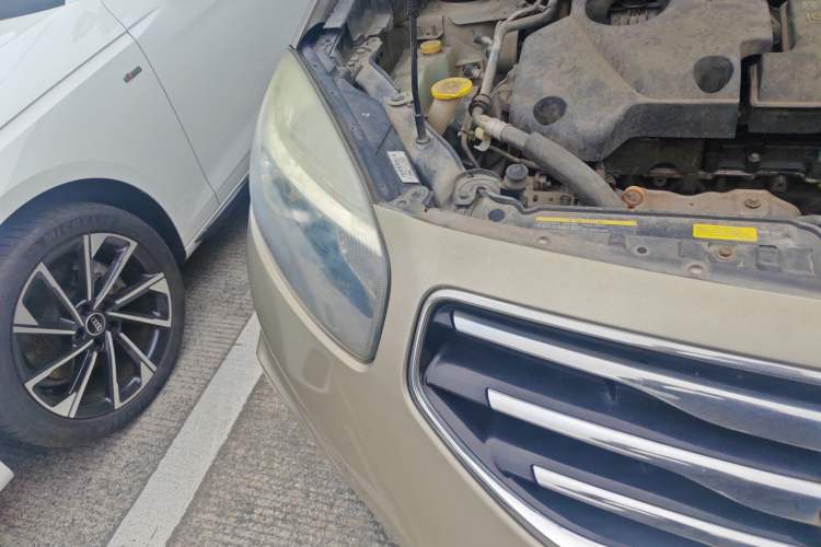 Used Renault Koleos 2012 2.5L 4x4 Comfort Edition with Navigation