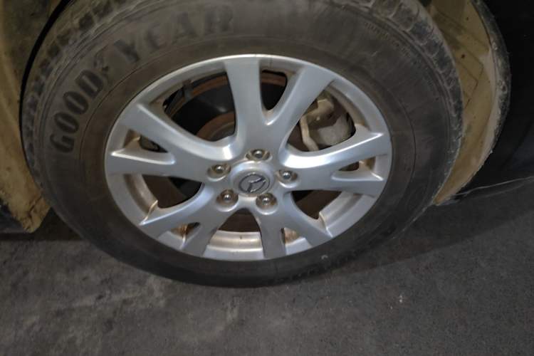 Used Mazda 6 2009 2.5L Automatic Supreme Edition Right Front Wheel Hub