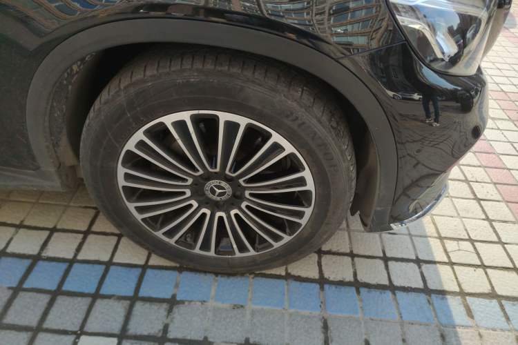 Used Mercedes-Benz GLC 2019 GLC 260 L 4MATIC Dynamic Model