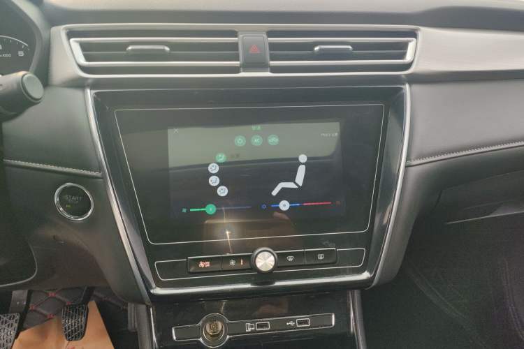 Used Roewe i5 2020 1.5L Manual 4G Connect Leehao Flagship Edition