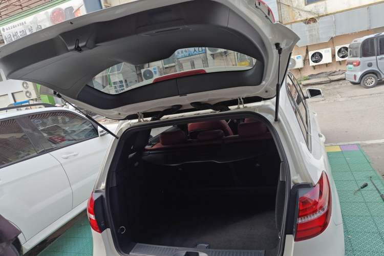 Used Mercedes-Benz B-Class 2016 B 200 Exclusive Edition