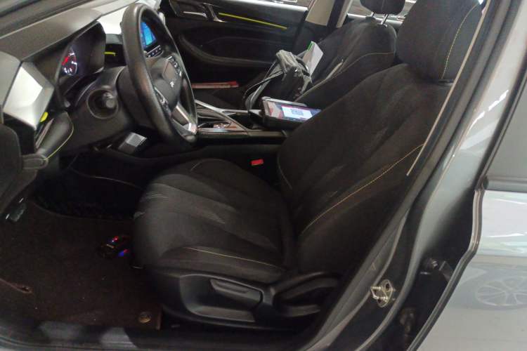 Used Roewe i5 2021 1.5L CVT Platinum Edition