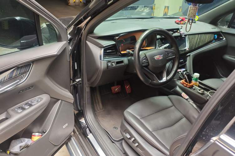 Used Cadillac XT6 2021 2.0T Six-Seater Four-Wheel-Drive Luxury Version