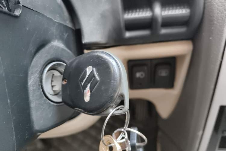 Used Suzuki Lingyang 2011 1.3L Standard Version