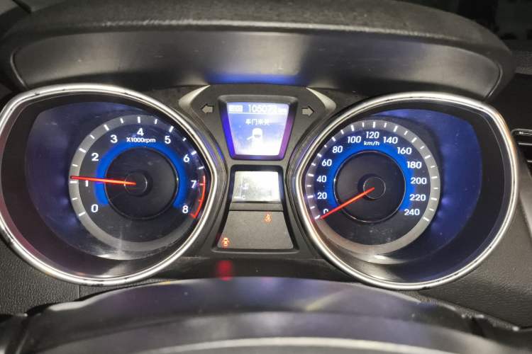 Used Hyundai Elantra (5th Generation / Langdong) 2012 1.6L Manual Leading Model
