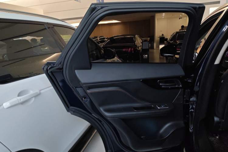 Used Jaguar F-PACE 2020 2.0T Urban Deluxe Edition