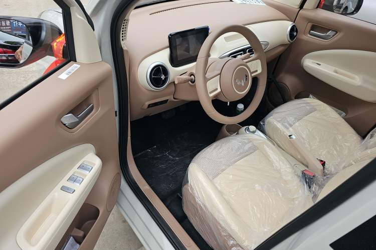 Used Wuling Hongguang MINIEV 2025 Four-Door Version Advanced Edition