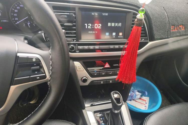 Used Hyundai Elantra (6th Generation / Lingdong) 2016 1.6L Automatic ZhiXuan – Elite Version Audio And AC Panel