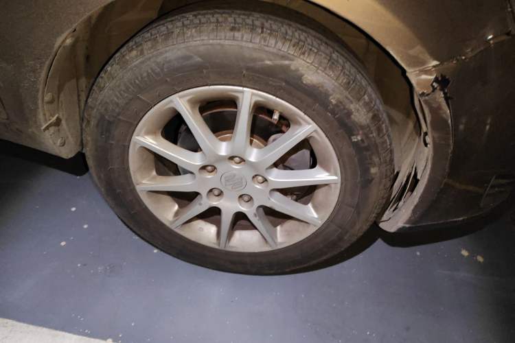 Used Suzuki SX4 S-Cross 2012 1.6L Automatic Practical Upgrade Edition Right Front Wheel Hub