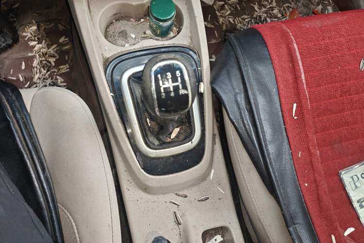 Used Karry K50 2015 1.5L Manual Standard Edition Gear Lever