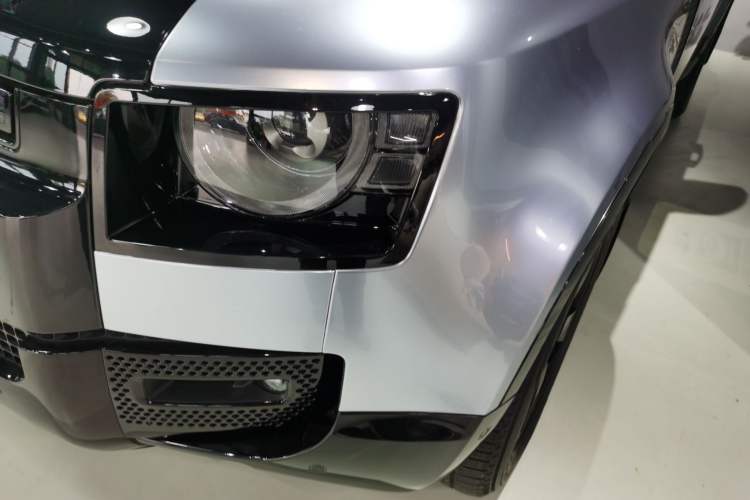 Used Land Rover Defender 2023 Facelift 110 3.0T P400 X-DYNAMIC HSE Left Front Headlight