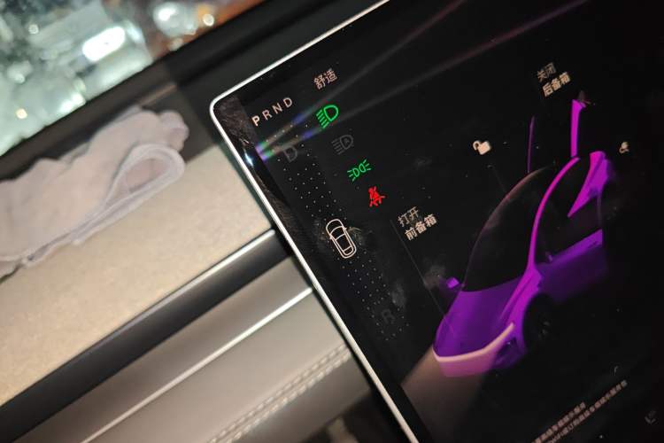 Used Tesla Model Y L 2025 Model Long-Range All-Wheel-Drive Version