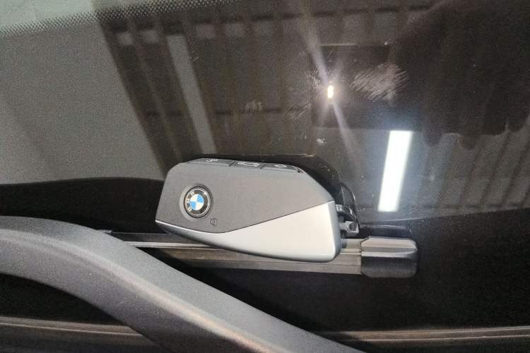 Used BMW 5 Series 2025 530Li Luxury Edition M Sport Package
