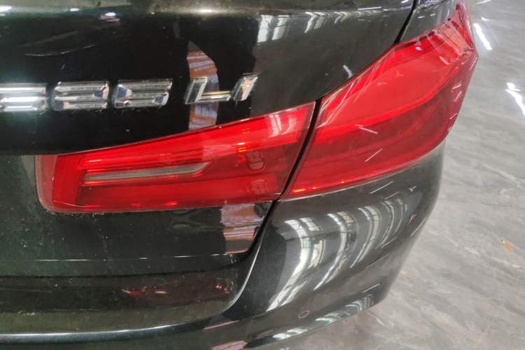 Used BMW 5 Series 2018 525Li M Sport Package Right Rear Taillight