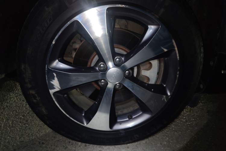 Used Jeep Cherokee 2019 2.0T Four-Wheel Drive Exploration Edition + Autonomous Driving Smart Package China V