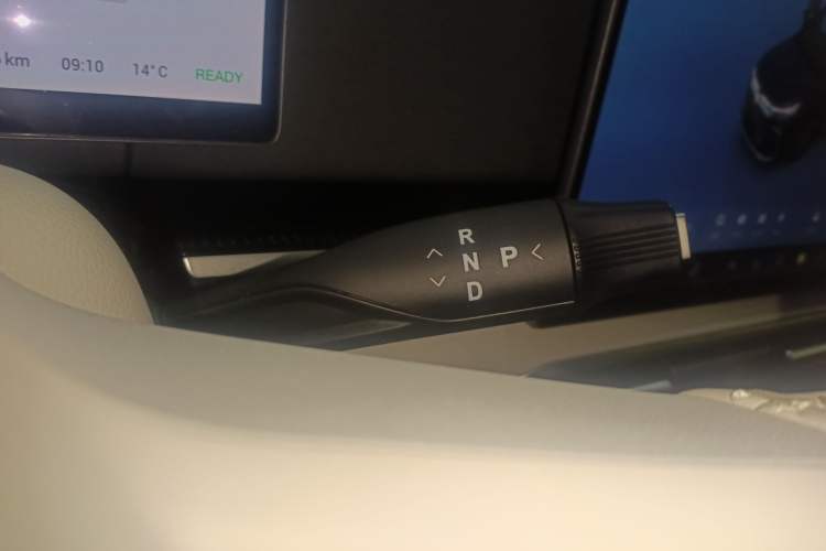 Used VOYAH Dream 2025 PHEV Four-Wheel-Drive Flagship Kunpeng Edition