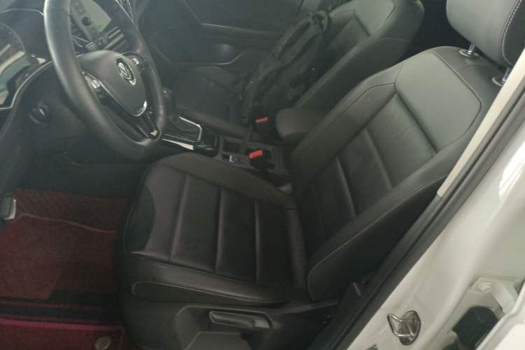 Used Volkswagen T-ROC 2019 280TSI DSG Two-Wheel Drive Comfort Version China VI Standard