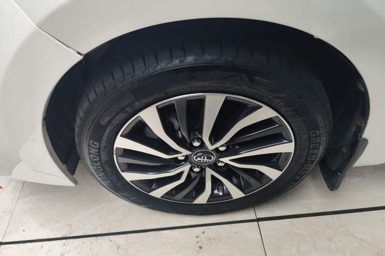 Used Toyota Corolla 2018 Dual-Engine 1.8L E-CVT Smart Edition Left Front Wheel Hub