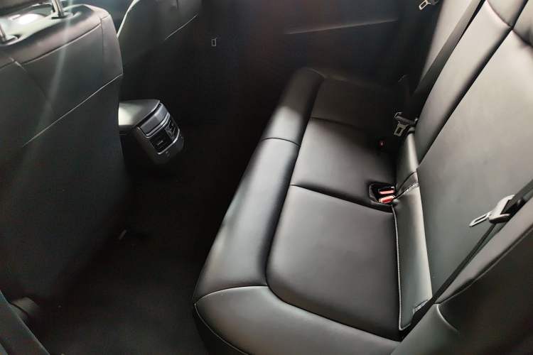Used Toyota bZ3 2023 517 km Elite PRO Left Rear Seat