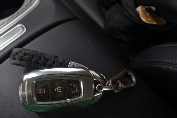 Used Hyundai Santa Fe 2023 Traveler 380T GDi Automatic Two-Wheel Drive GLX Elite Edition Interior 1