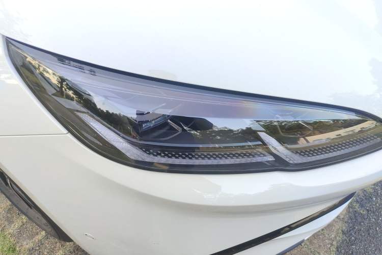 Used BYD Seal 06 New Energy 2025 DM-i Smart Drive 120KM Prestige Model Right Front Headlight