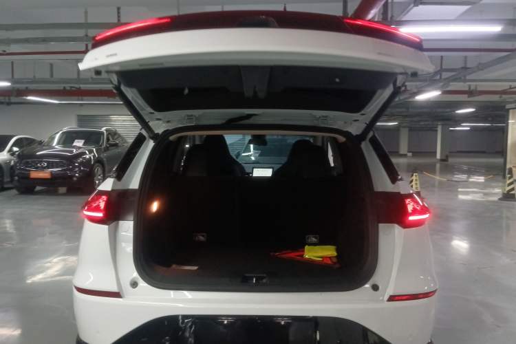 Used XPeng G3 2022 G3i 460N+ Trunk