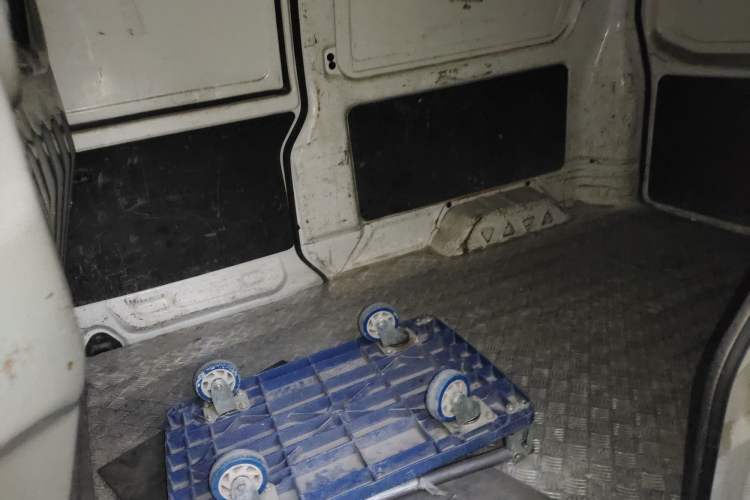 Used Jinbei Hiace X30 2021 1.5L Wealthy Single-Steaming Air-Conditioned Van China VI Standard SWC15M Left Rear Seat