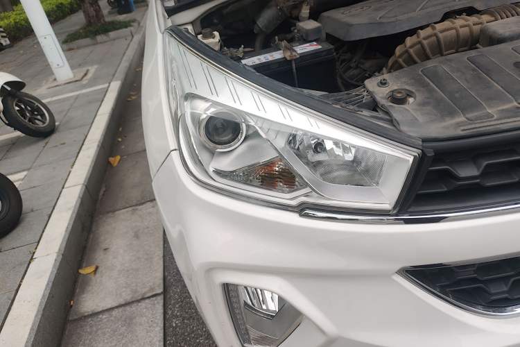 Used Wuling Hongguang S3 2018 1.5L Manual Comfort Model China V Standard