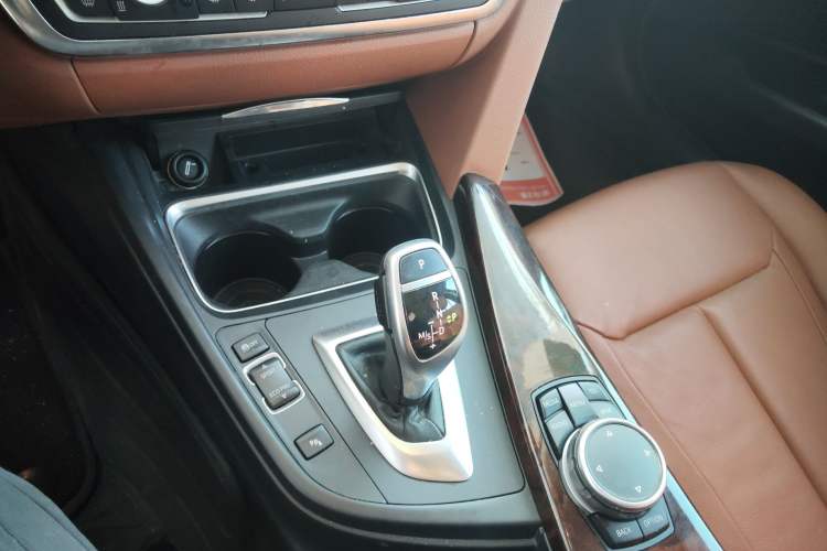 Used BMW 3 Series 2015 320Li Luxury Design Package Premium Edition