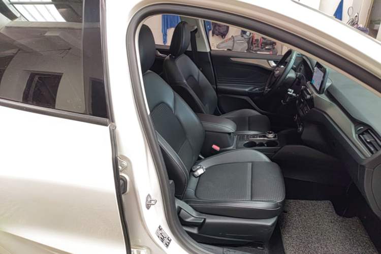 Used Ford Focus 2020 Sedan EcoBoost 180 Automatic Trend Edition