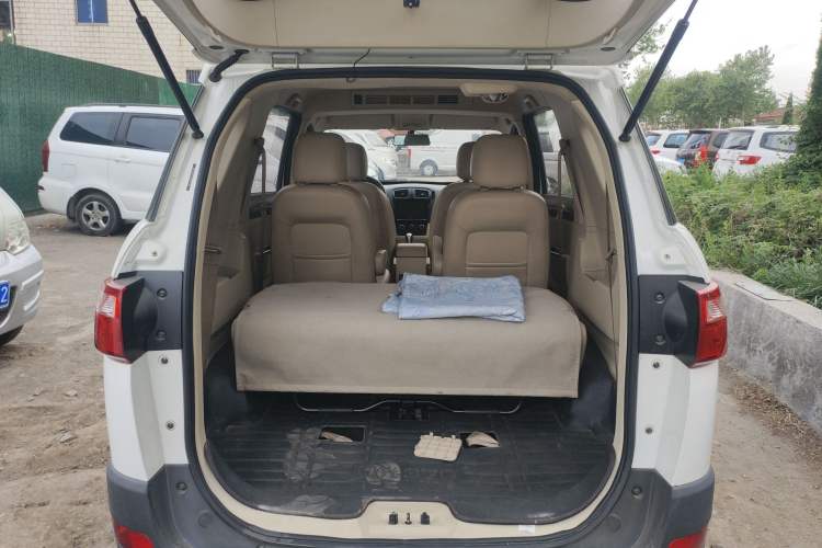 Used Dongfeng Fengon 370 2016 1.5L Manual Standard Edition SFG15-02 7 Seats