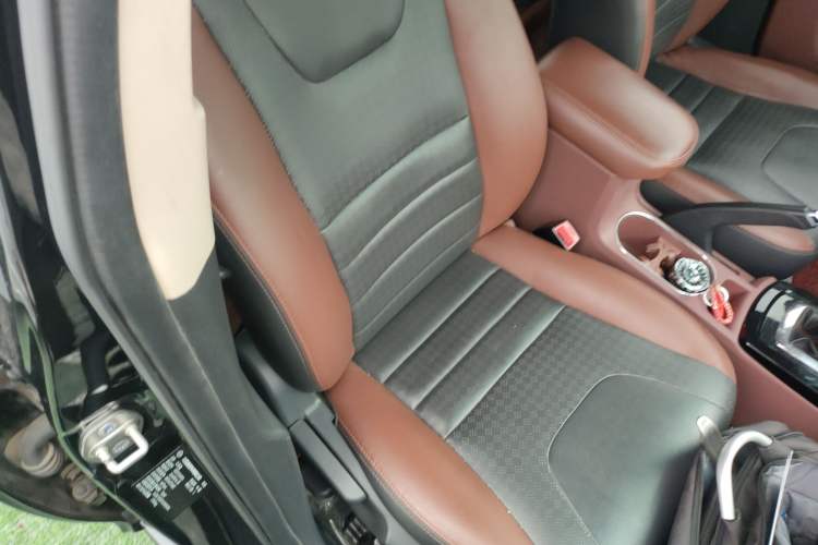 Used BYD Surui 2016 1.5L Manual Elite Edition Right Front Seat