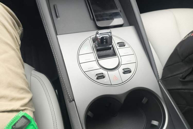 Used BYD Seal 06 New Energy 2024 DM-i 80KM Prestige Model
