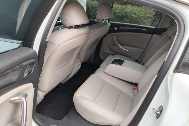 Used Citroen C5 2012 2.0L Automatic Luxury Edition
