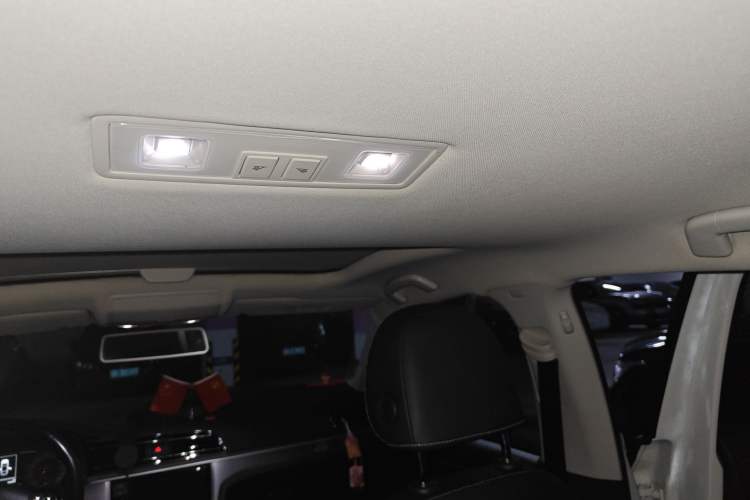 Used Volkswagen Lamando 2019 280TSI DSG Comfort Edition China VI standard
