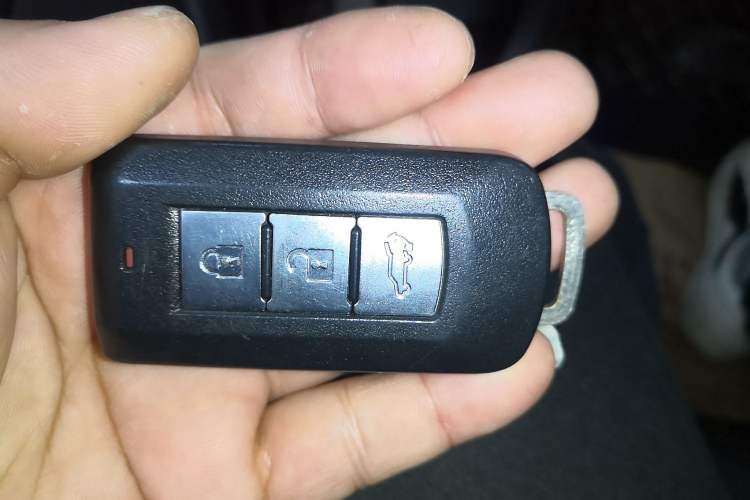 Used Mitsubishi Outlander 2016 2.4L 4x4 Elite Edition 5 Seats