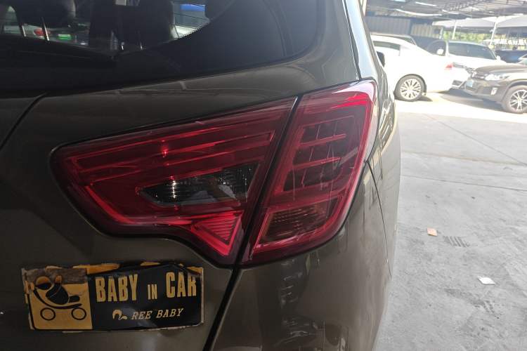 Used GAC Trumpchi GS5 Super 2015 1.8T Automatic Two-Wheel Drive Luxury Edition
