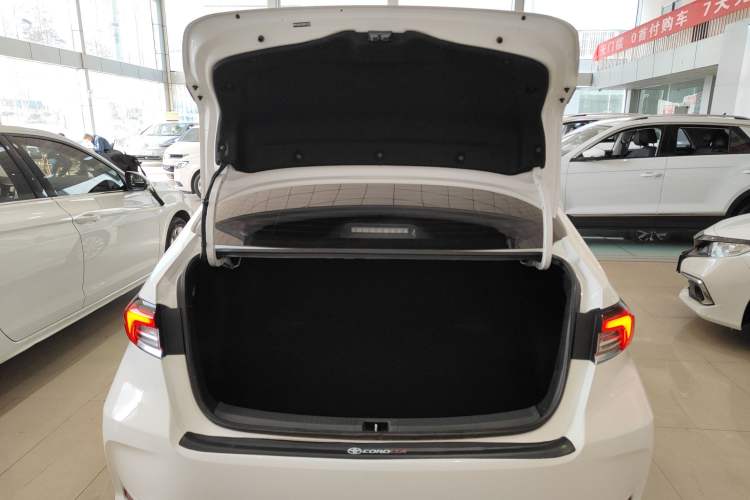 Used Toyota Corolla 2021 Dual-Motor 1.8L E-CVT Elite Edition