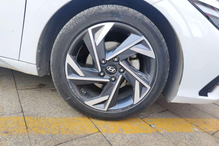 Used Hyundai Elantra 2023 1.5L CVT GLX Elite Edition
