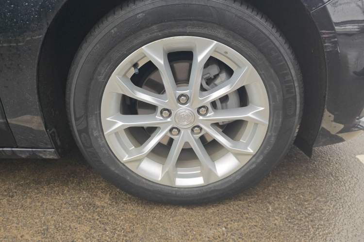 Used Buick LaCrosse 2021 552T Luxury Version
