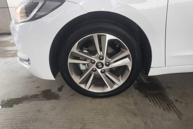 Used Hyundai Elantra (6th Generation / Lingdong) 2016 1.6L Automatic ZhiXuan – Elite Version
