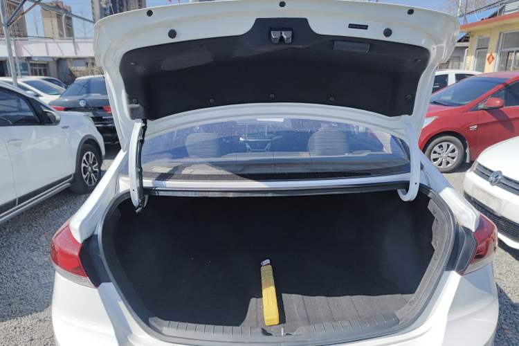 Used Hyundai Elantra (6th Generation / Lingdong) 2016 1.6L Automatic ZhiXuan – Elite Version
