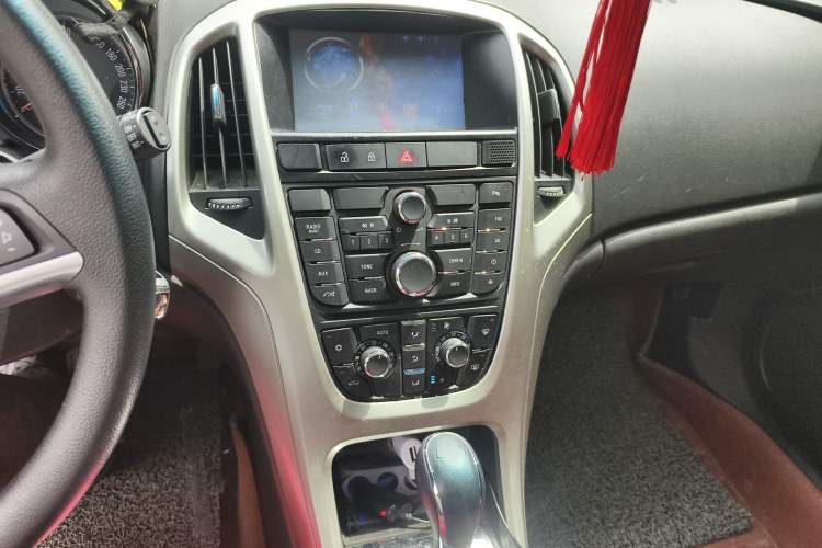 Used Buick GT 2014 XT 1.6L Automatic Fashion Edition
