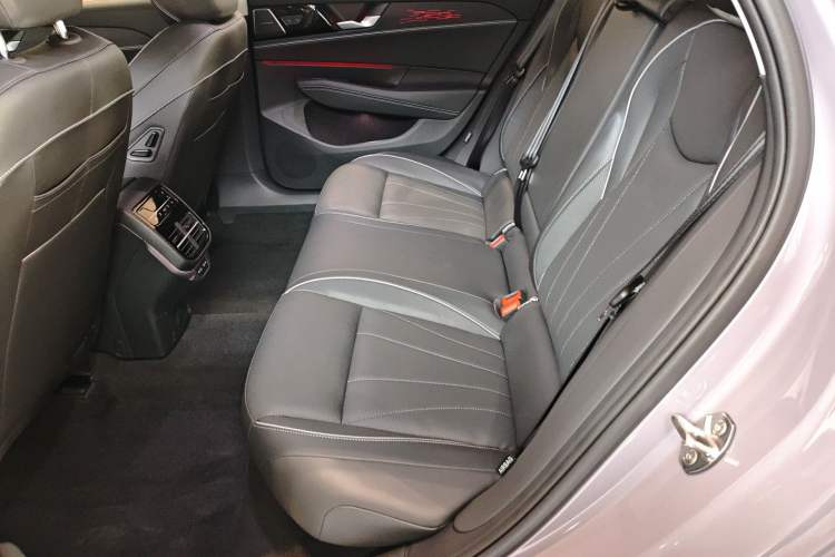 Used Volkswagen Passat 2025 Pro 380TSI Dragon Supreme Edition Left Rear Seat