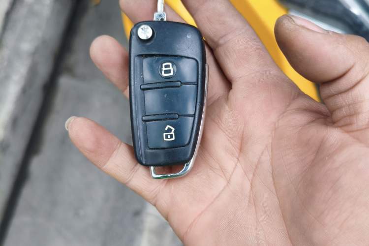 Used Isuzu JLM 2020 2.4T 4x4 Gasoline Leading-Edge GuoVI Ruimai S Standard Wheelbase 4K22D4T
