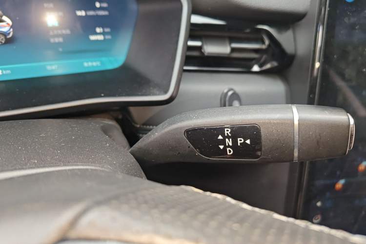 Used XPeng G3 2019 Deluxe Edition Gear Lever