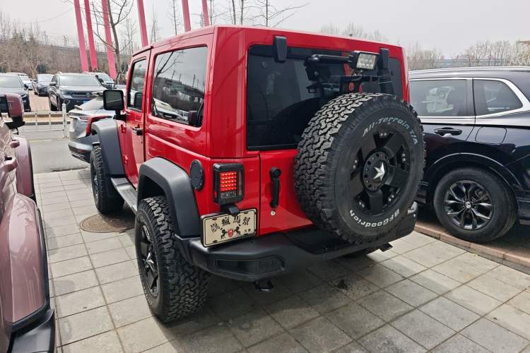 Used Jeep Wrangler 2016 3.6L Four-Door Rubicon U.S. Spec
